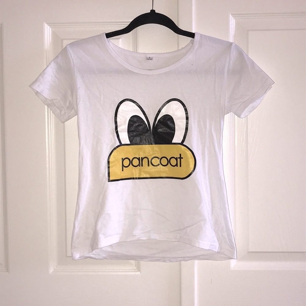 NWOT White Graphic Pancoat Duck T-shirt